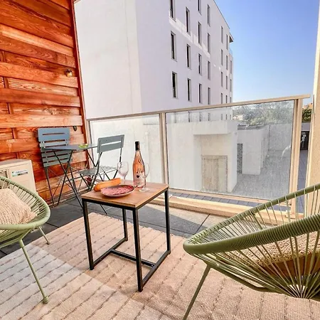 Apartmán Gina - Modern Luminous Balcony - By Tgb