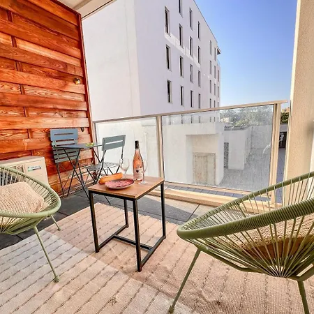 Apartmán Gina - Modern Luminous Balcony - By Tgb *