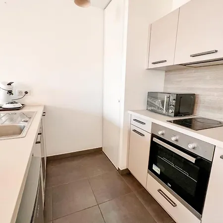 Gina - Modern Luminous Balcony - By Tgb Apartament *